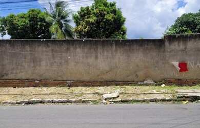 Imagem: O terreno possui 864m² de Área e está localizado em Pajuçara