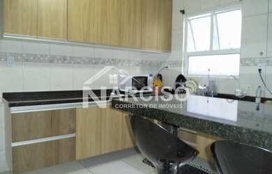 Imagem 6: 206M², DUAS CASAS, PRÓX. SHOPPING JOCKEY PLAZA, REGIÃO NOBRE DO BAIRRO..