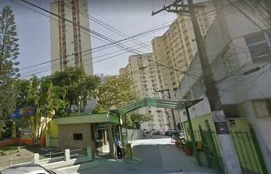 Imagem: O apartamento possui 2 Dormitórios, 1 Banheiro e 50m² de Área