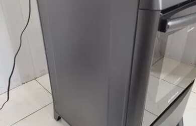 Imagem 4: Vendo fogão elétrico. 