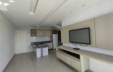 Imagem: O apartamento possui 1 Dormitório, 1 Banheiro, 1 Vaga na garagem