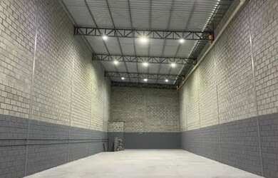 Imagem: O depósito possui 500m² de Área e está localizado em Vila