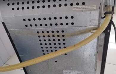 Imagem 8: Vendo fogão elétrico. 