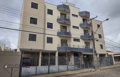 Imagem: O apartamento possui 3 Dormitórios, 2 Banheiros, 2 Vagas na