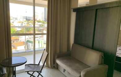 Imagem: O apartamento possui 1 Dormitório, 1 Banheiro, 1 Vaga na garagem