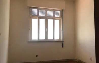 Imagem 9: CARMO ADMINISTRADORA ALUGA AMPLO DOIS QUARTOS COM DEPENDÊNCIA EM COPACABANA