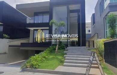 Imagem: A casa em condomínio possui 4 Dormitórios, 5 Banheiros, 5