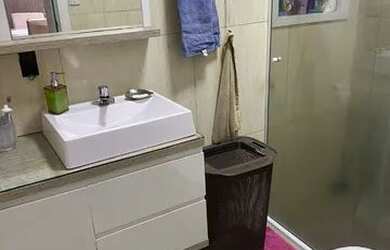 Imagem 10: Casa com loja em frente