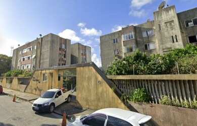 Imagem: O apartamento possui 3 Dormitórios, 1 Banheiro, 1 Vaga na garagem