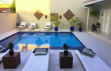 Imagem: A casa em condomínio possui 4 Dormitórios, 5 Banheiros, 4