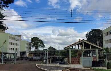 Imagem: O apartamento possui 3 Dormitórios, 1 Banheiro, 1 Vaga na garagem