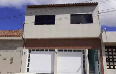 Imagem: O apartamento para alugar possui 2 Dormitórios e 2 Banheiros