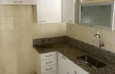 Imagem: A casa possui 2 Dormitórios, 1 Banheiro, 1 Vaga na garagem