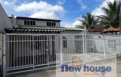 Imagem: A casa possui 1 Dormitório, 1 Banheiro, 1 Vaga na garagem