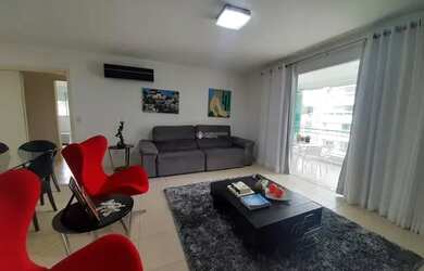 Imagem: O apartamento possui 3 Dormitórios, 1 Banheiro, 2 Vagas na