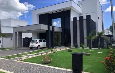 Imagem: A casa em condomínio possui 4 Dormitórios, 5 Banheiros, 4