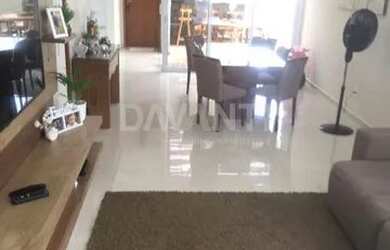 Imagem: A casa em condomínio possui 3 Dormitórios, 4 Banheiros, 4