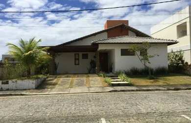 Imagem: A casa em condomínio possui 3 Dormitórios, 2 Banheiros, 2