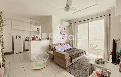 Imagem: O apartamento possui 1 Dormitório, 1 Banheiro, 1 Vaga na garagem