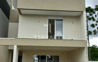 Imagem: A casa possui 3 Dormitórios, 5 Banheiros, 2 Vagas na garagem