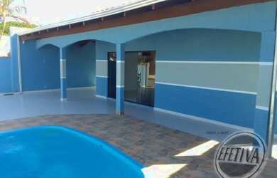 Imagem: A casa possui 3 Dormitórios, 2 Banheiros, 3 Vagas na garagem