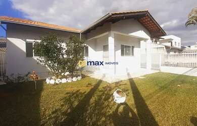 Imagem: A casa possui 2 Dormitórios, 1 Banheiro, 1 Vaga na garagem