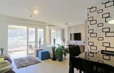 Imagem: O apartamento possui 3 Dormitórios, 2 Banheiros, 2 Vagas na