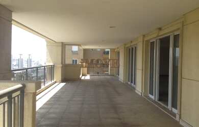 Imagem: O apartamento possui 4 Dormitórios, 5 Banheiros, 4 Vagas na