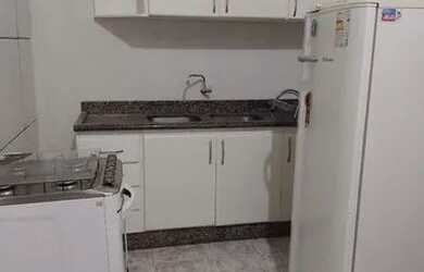 Imagem: A kitnet possui 1 Dormitório, 1 Banheiro, 1 Vaga na garagem