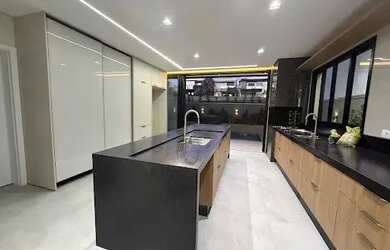 Imagem 5: Casa Exclusiva no Condomínio Tangará