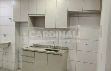 Imagem 6: Apartamento com excelente localização, próximo a supermercados e shopping...