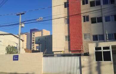 Imagem: O apartamento possui 3 Dormitórios, 2 Banheiros, 1 Vaga na