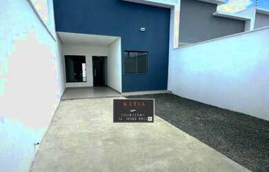 Imagem: A casa à venda possui 2 Dormitórios, 2 Banheiros e 2 Vagas