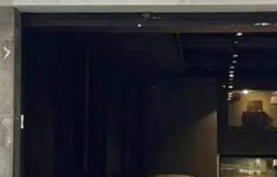 Imagem: O depósito possui 4 Vagas na garagem, 210m² de Área e está