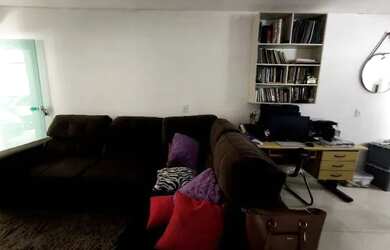 Imagem: A casa possui 3 Dormitórios, 3 Banheiros, 3 Vagas na garagem