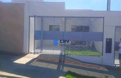 Imagem: A casa possui 3 Dormitórios, 2 Banheiros, 1 Vaga na garagem