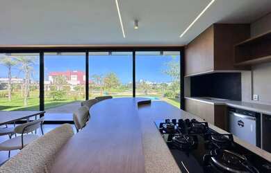 Imagem 12: Sobrado a venda em Condomínio de Luxo em Xangri-lá Finamente decorado...