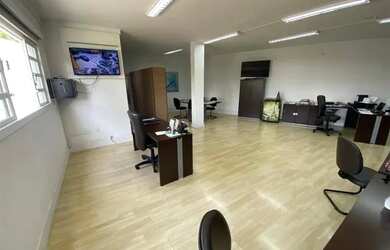 Imagem 7: Excelente Galpão de 600 m² Alugado Ideal para Investidores