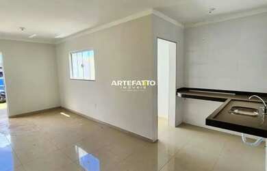 Imagem: O apartamento possui 2 Dormitórios, 1 Banheiro, 2 Vagas na