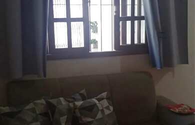 Imagem: A casa possui 1 Dormitório, 1 Banheiro e está localizado