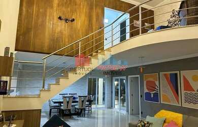 Imagem: A casa em condomínio possui 3 Dormitórios, 4 Banheiros, 4