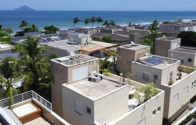 Imagem: A casa em condomínio possui 4 Dormitórios, 5 Banheiros, 2