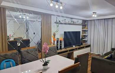 Imagem: O apartamento possui 3 Dormitórios, 2 Banheiros, 2 Vagas na