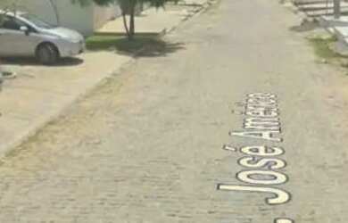 Imagem: O terreno está localizado em Lagoa Grande, Feira de Santana