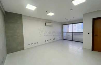 Imagem: O depósito possui 2 Vagas na garagem, 38m² de Área e está