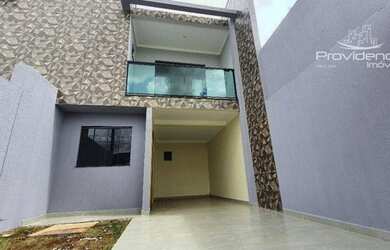 Imagem: A casa possui 3 Dormitórios, 2 Banheiros, 3 Vagas na garagem