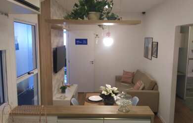 Imagem: O apartamento possui 2 Dormitórios, 1 Banheiro, 1 Vaga na garagem