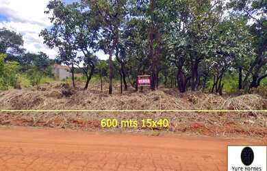 Imagem: O terreno possui 600m² de Área e está localizado em Mansões