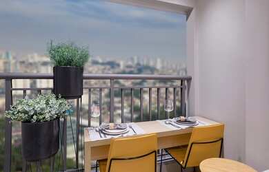 Imagem 2: ANDAR ALTO E VISTA LIVRE A APENAS 20 METROS DA ESTAÇÃO