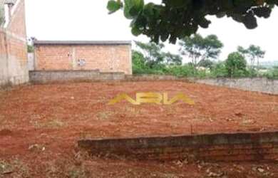 Imagem: O terreno possui 310m² de Área e está localizado em Parque